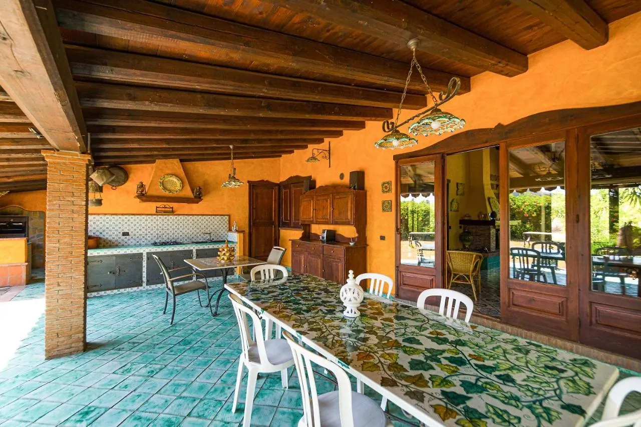 Villa Fratantoni Piana - Villa privata con accesso diretto alla spiaggia Caronia Marina 0*,  Italia